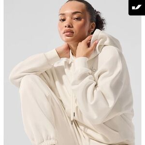 ALO ACCOLADE HOODIE IVORY